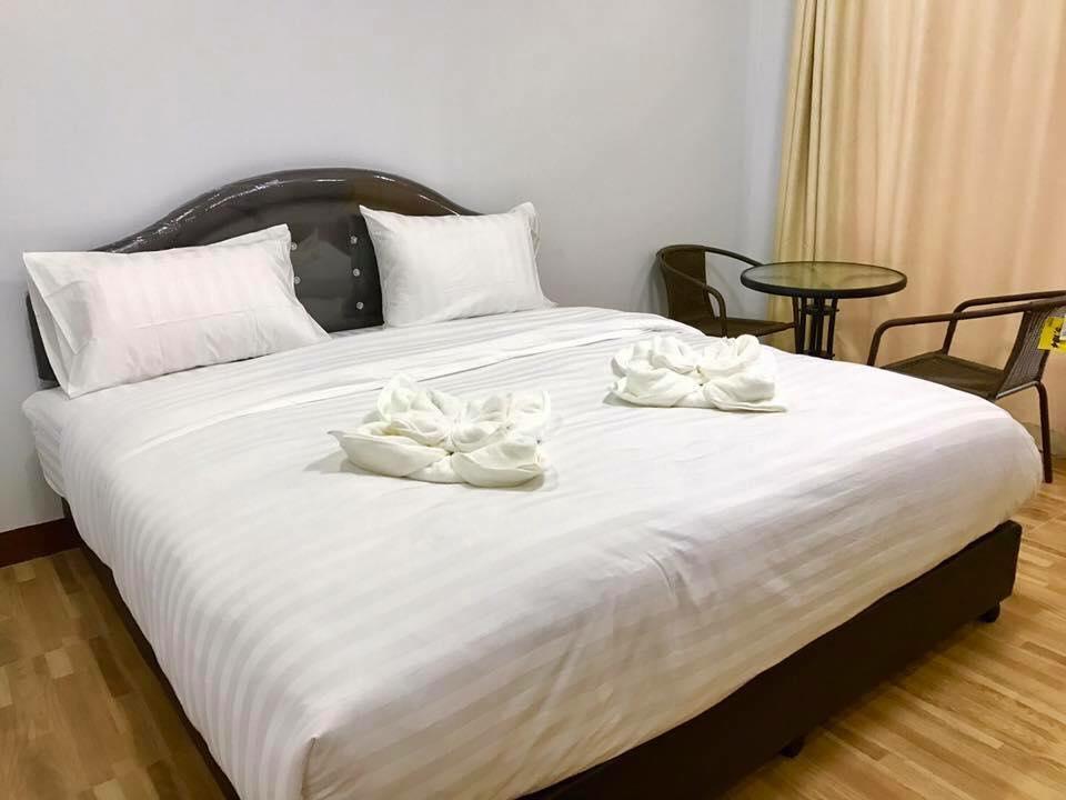 Dusita Residence ดุสิตา เรสซิเดนซ์ Пхетчабун Экстерьер фото