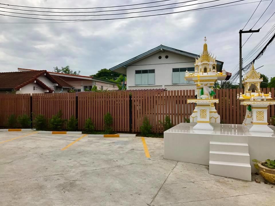 Dusita Residence ดุสิตา เรสซิเดนซ์ Пхетчабун Экстерьер фото